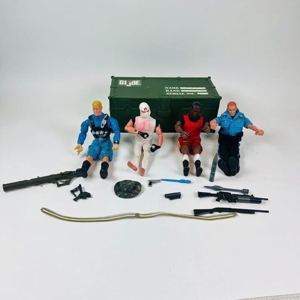 G.I. Joe Action Figures Lot of 4 With Weapons & Storage Case